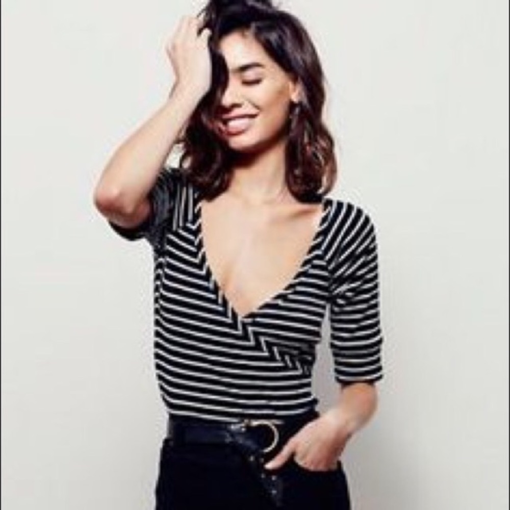 Free people Black and White wrap top xs